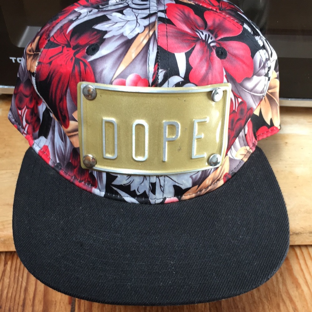 ROJAS made in Los Angeles DOPE snap back floral cap